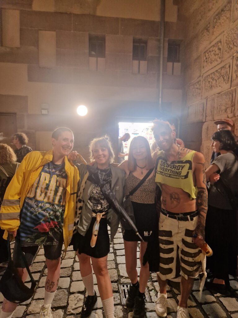 ph4nt. mit lieben Friends im Gruppenfoto